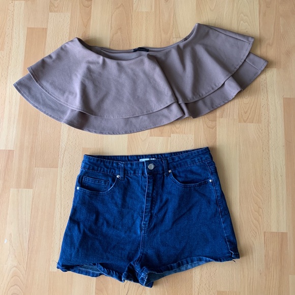 Off the shoulder top & Jean Shorts set - Picture 1 of 1